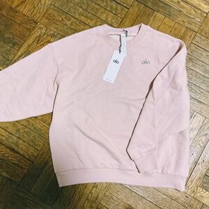 Alo Yoga Accolade Crewneck Pullover Top Pink Quartz